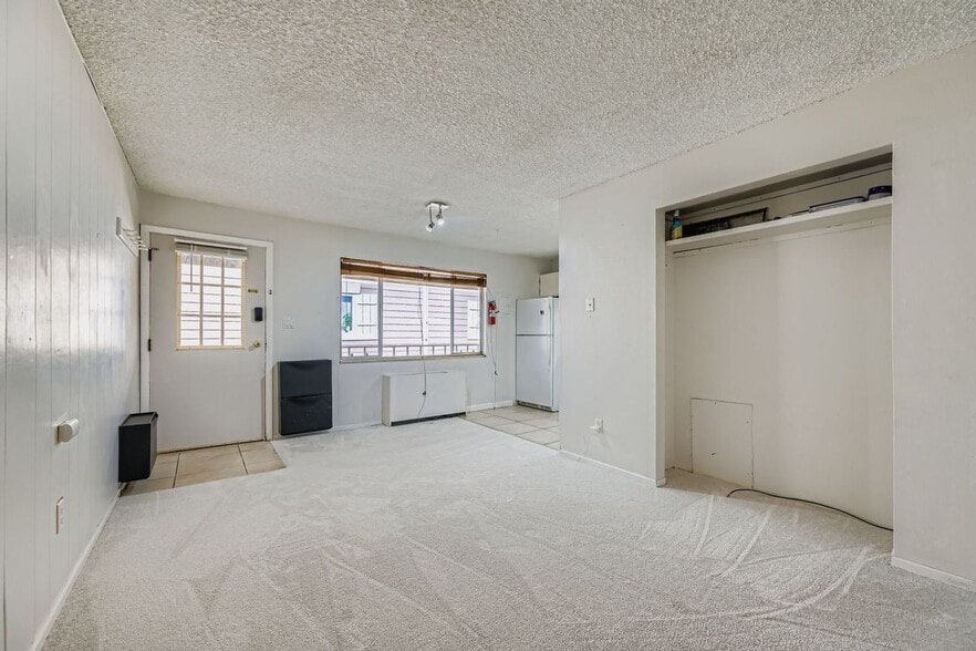 Building Photo - 3161 Madison Ave