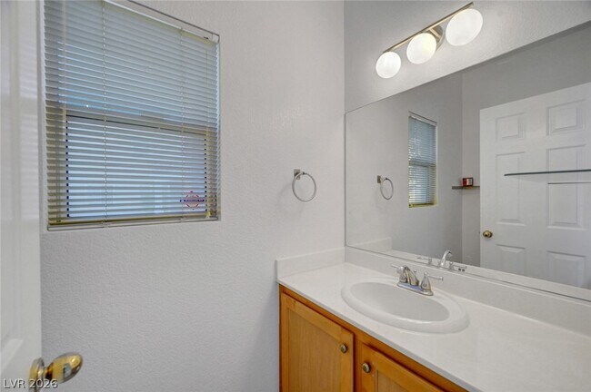 Building Photo - 1453 Morro Creek St