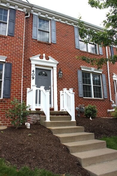 Building Photo - 409 Marshall Heights Dr