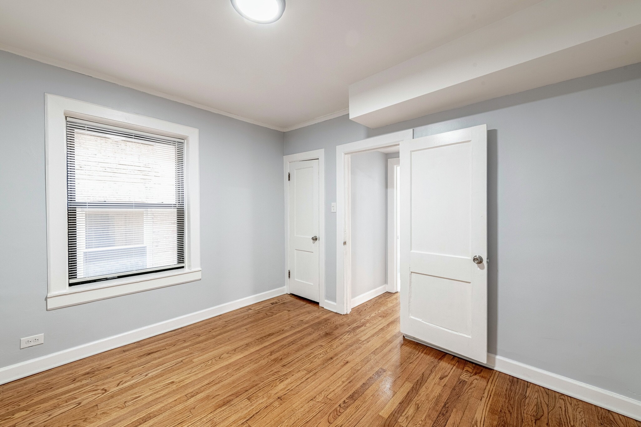Building Photo - 7331 N Honore St
