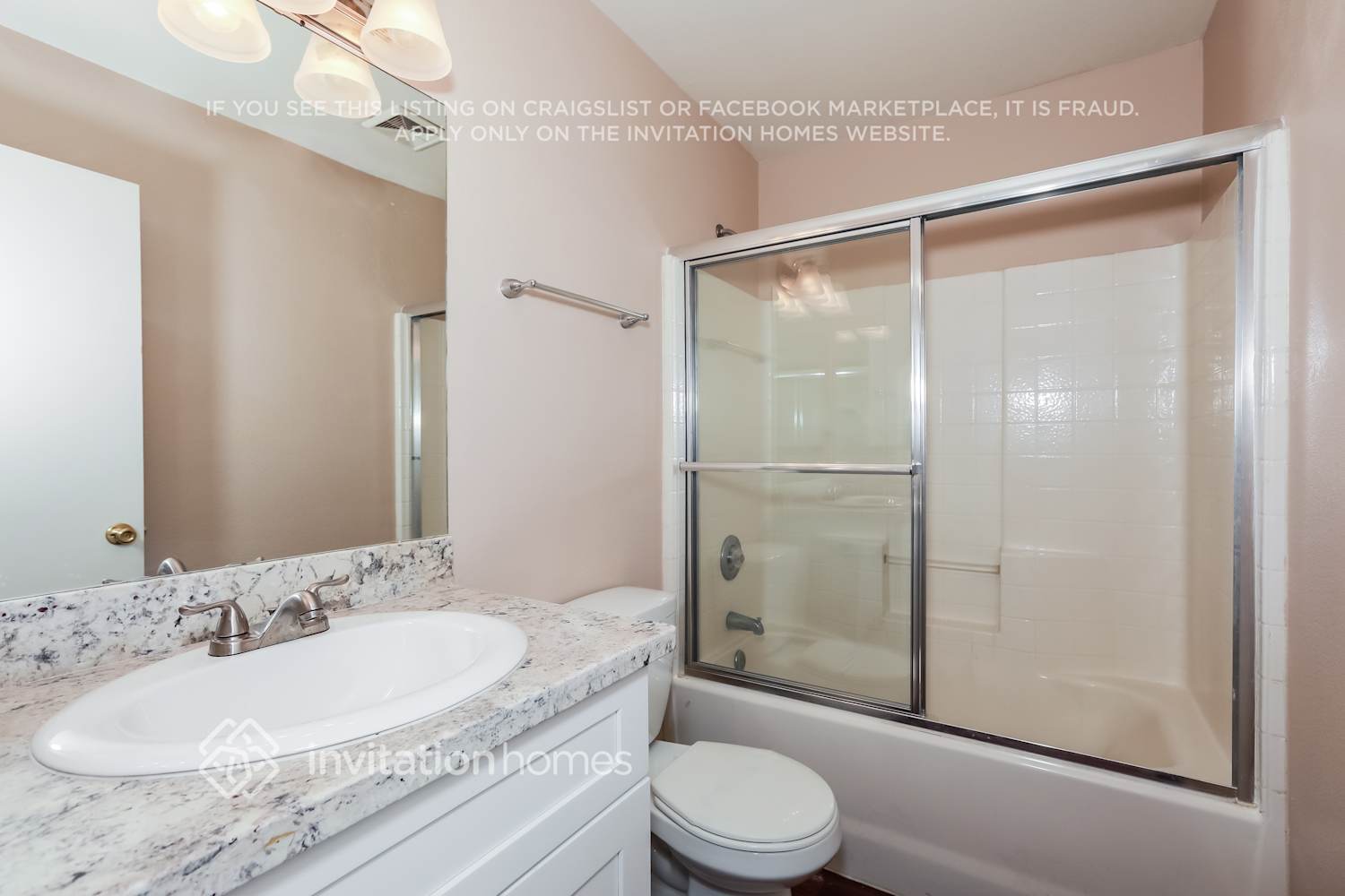 Building Photo - 10820 E Arcadia Ave