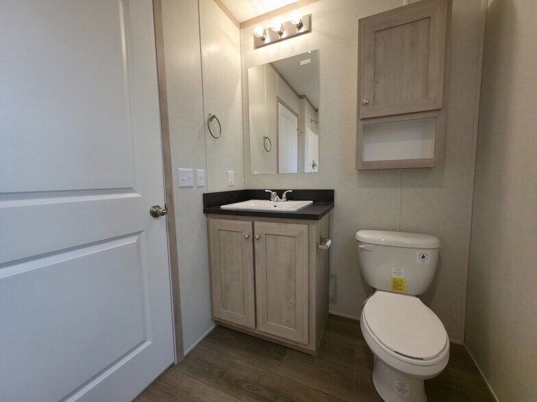 Building Photo - 1312 W Harbour Unit 160