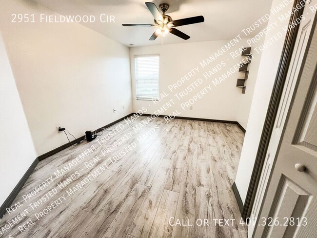 Building Photo - Modern 3-Bedroom Townhome for Rent in St. ...