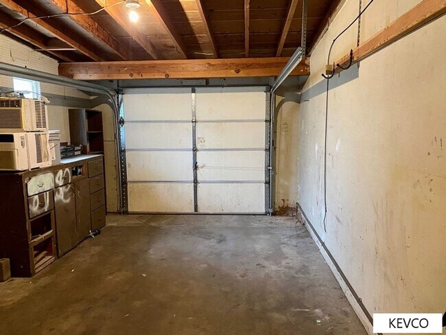 Building Photo - Ranch Style Across the Street from CSU!