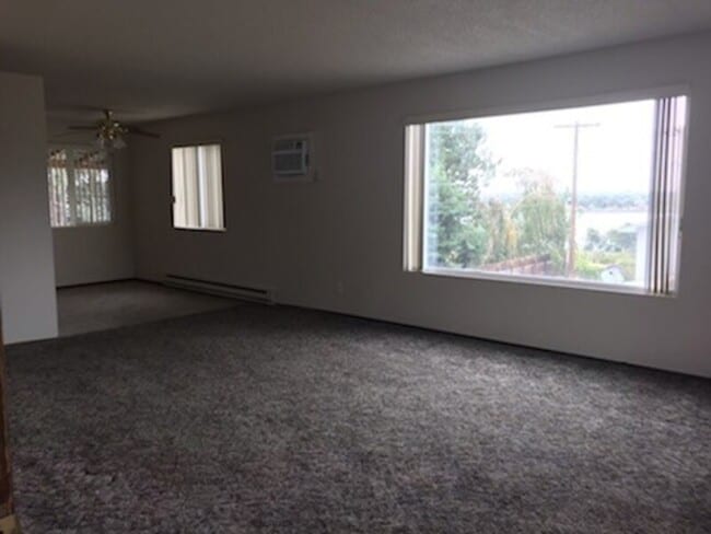 Building Photo - 4118 W Rio Grande Ave