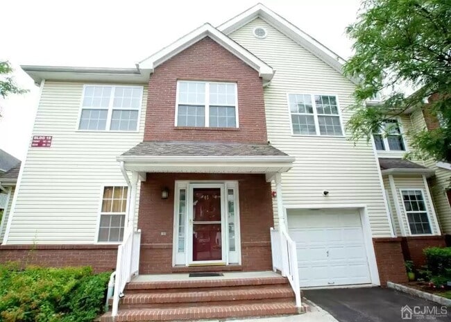 Primary Photo - 45 Forest Dr