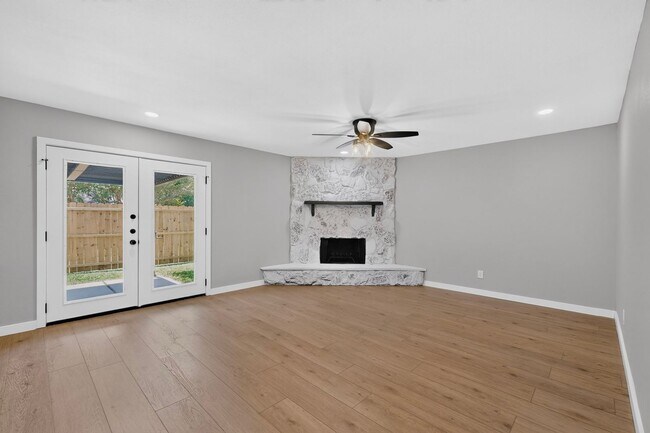 Building Photo - Plano Gem Ready To Be Your Home