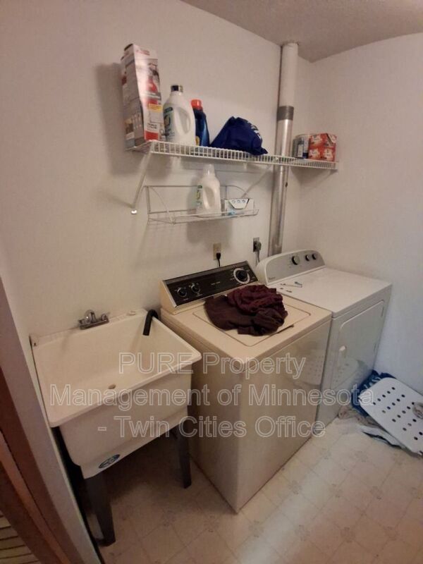 Building Photo - 4127 Ruby Ln