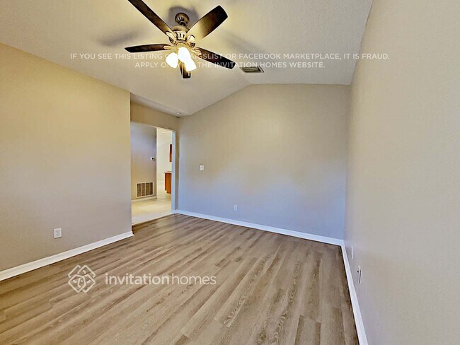 Building Photo - 2628 Brookville Dr