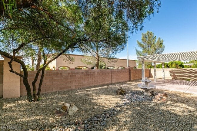 Building Photo - 2744 Summerchase Ln