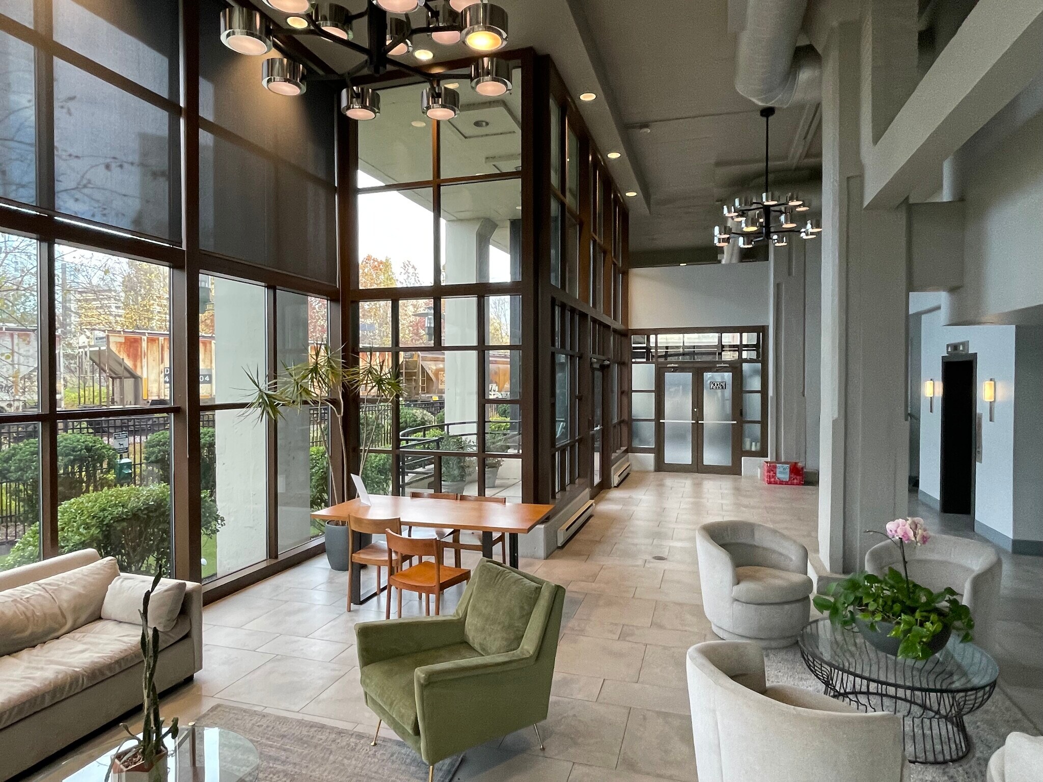 Building Photo - 2429 Locust St