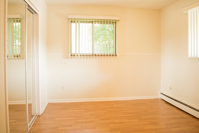 Building Photo - 4304 13 Mile Rd