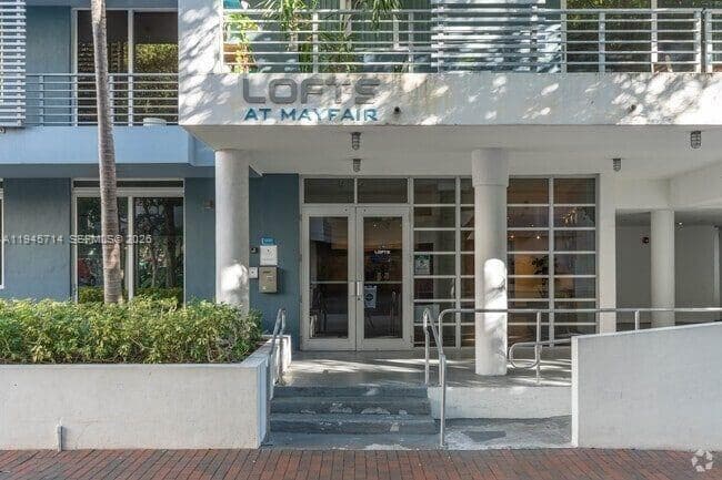 Building Photo - 3339 Virginia St