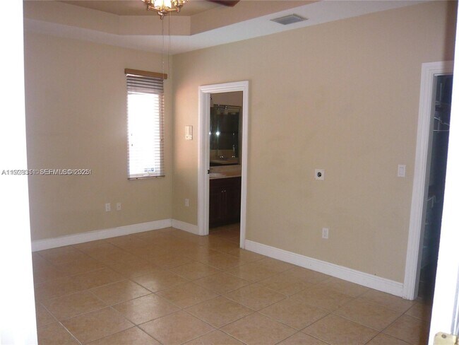 Building Photo - 14331 SW 9th St