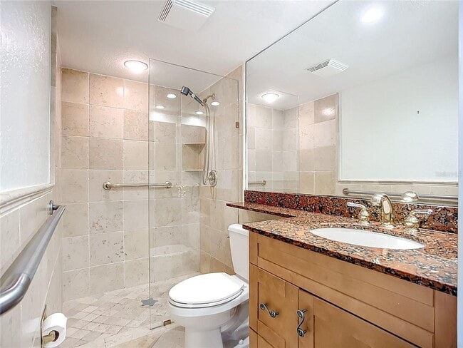 Building Photo - Fully Furnished 2BR/2BA Condo in the Heart...