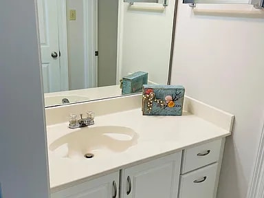 Building Photo - 1501 Harwich Dr