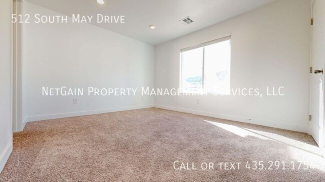 Building Photo - 512 May Dr