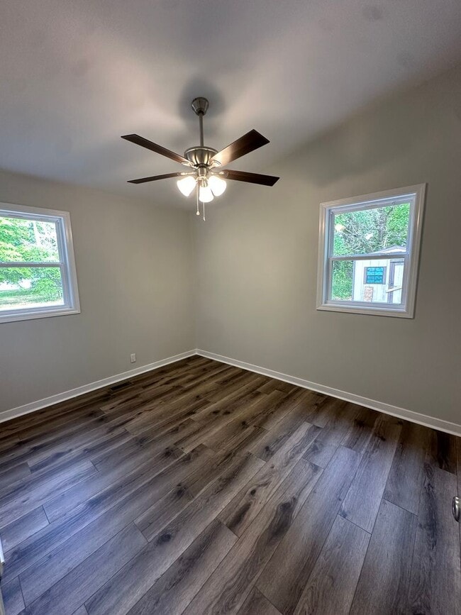 Building Photo - 446 Cape Fear Blvd