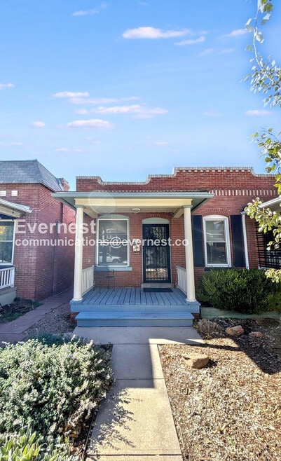 Building Photo - 453 S Clarkson St