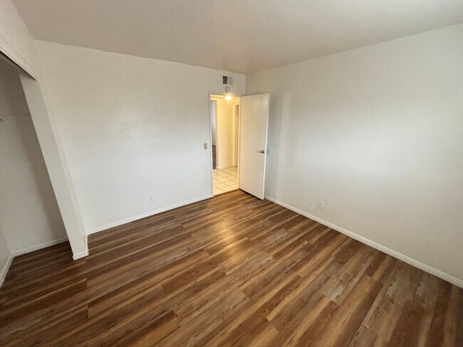 Building Photo - 4796 Nova Ln