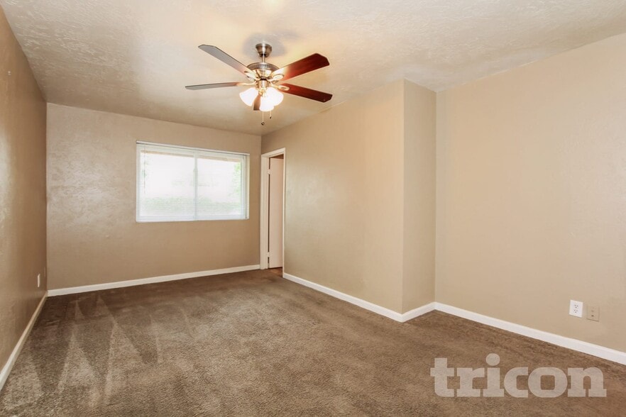 Building Photo - 4309 W Ruth Ave