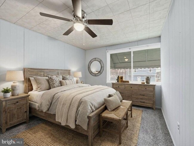 Building Photo - 7911 Bank St