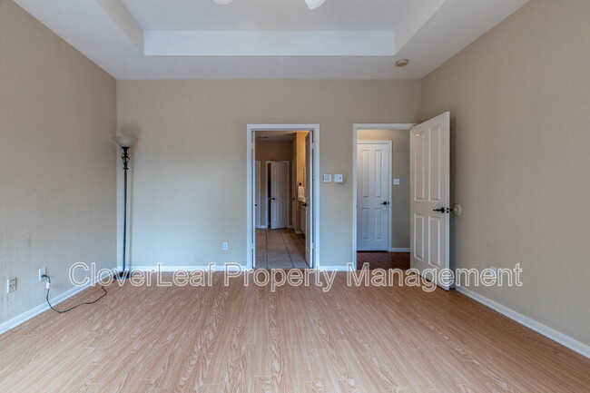 Building Photo - 9610 Rocksprings St