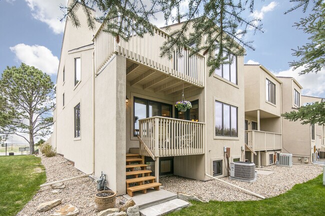 Building Photo - Breathtaking Three Bedroom Townhouse In The Pinery On The Golf Course