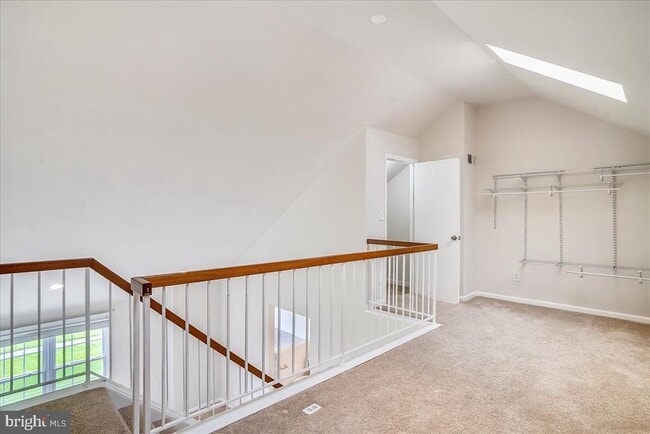 Building Photo - 8830 Thomas Lea Terrace