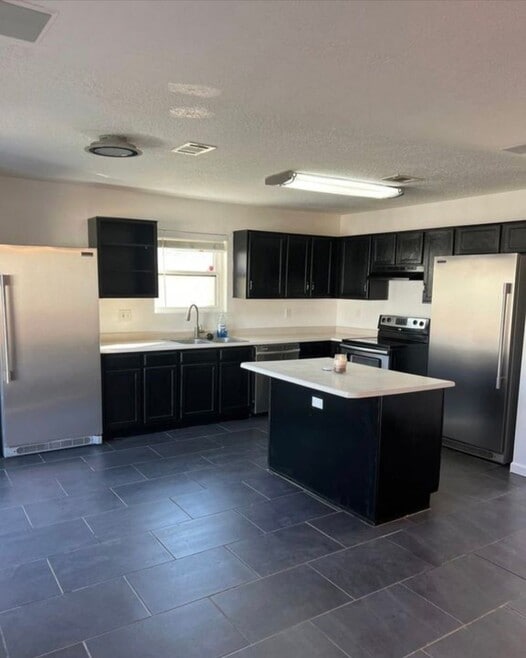 Building Photo - 10219 Andalusian Ave SW