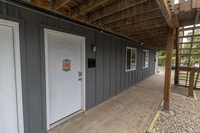 Building Photo - 105 N Garth Ave