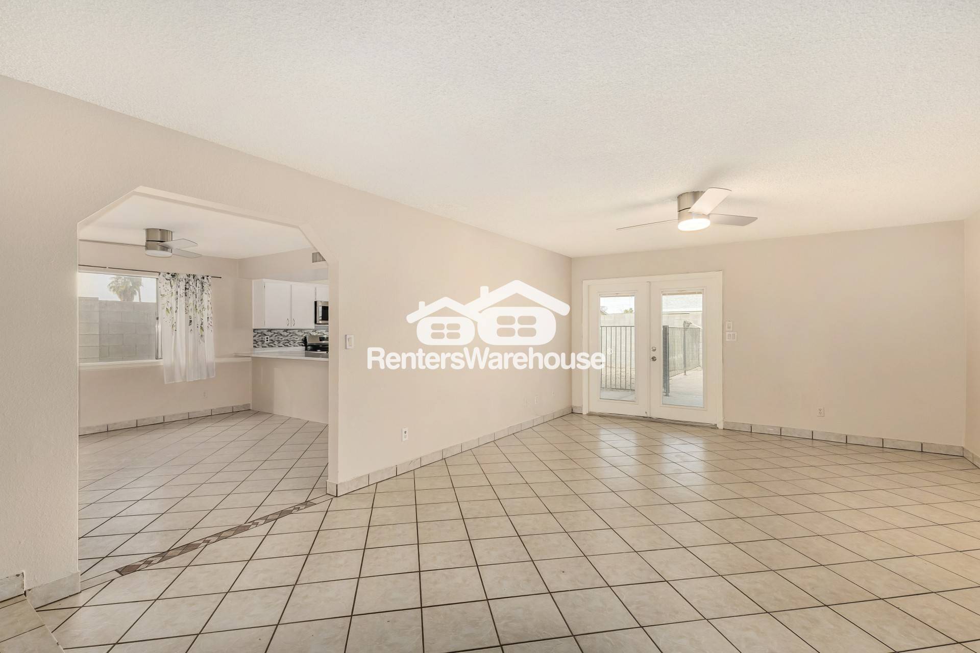 Building Photo - 7126 W Hatcher Rd