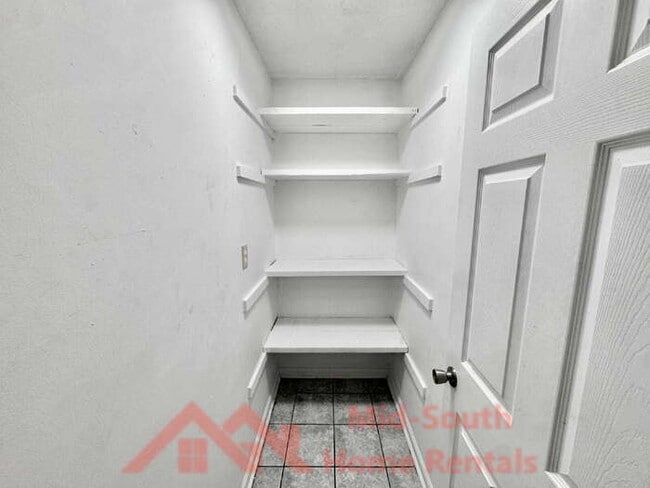 Building Photo - 7312 Countryside Road