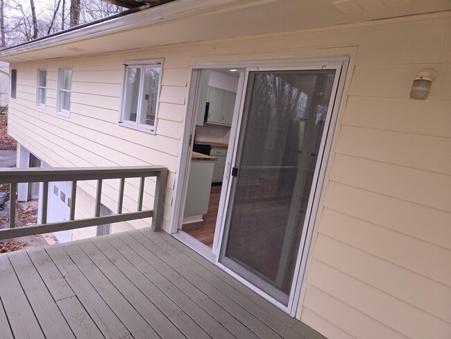 Building Photo - 51 Glenerie Ln