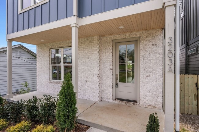 Building Photo - 3203 Resha Ln