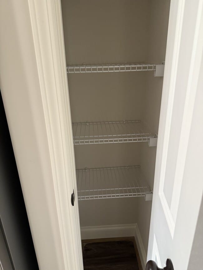 Building Photo - 4419 Lennox Pl