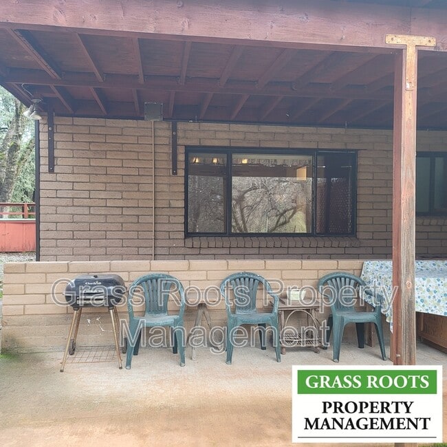 Building Photo - 15772 Sunnyvale Ln