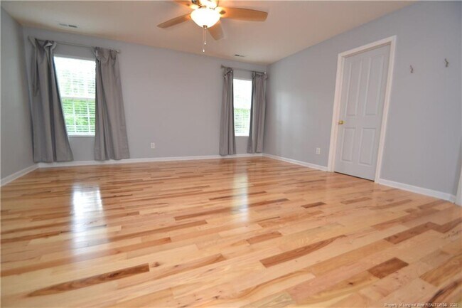 Building Photo - 2804 Thoreau Dr