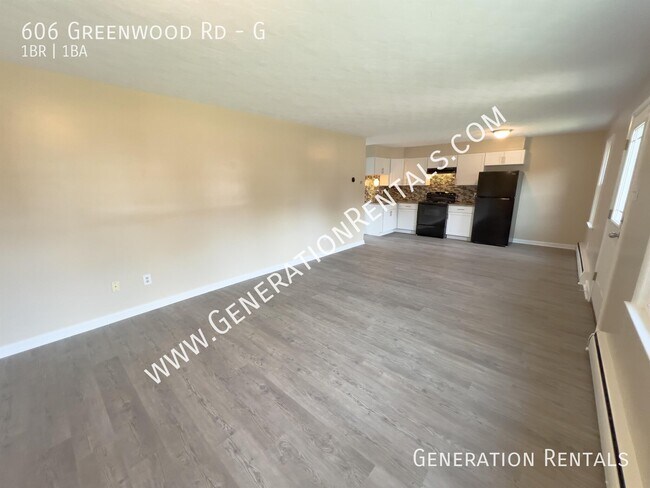 Building Photo - 606 Greenwood Rd