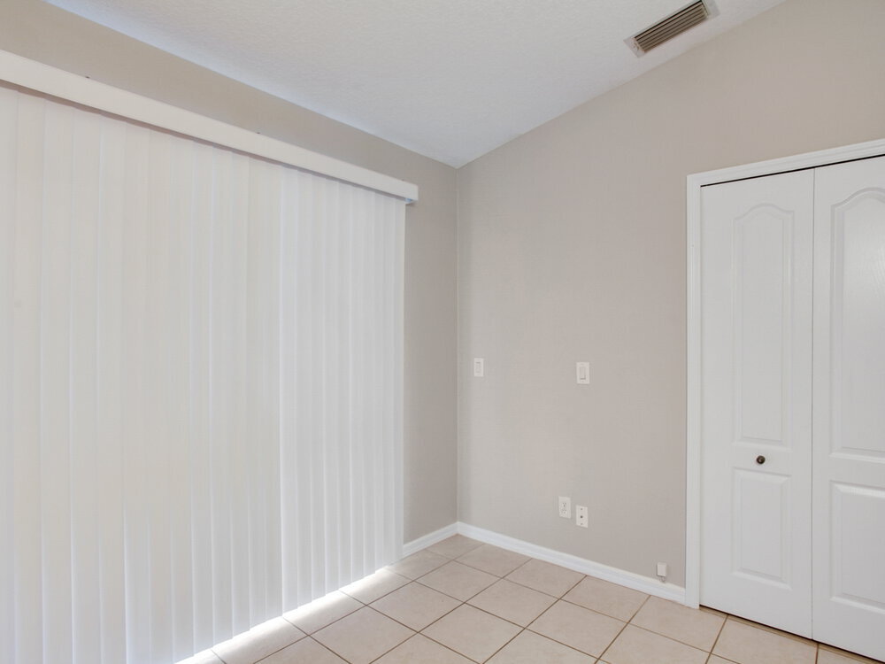 Building Photo - 926 Lake Shore Ranch Dr