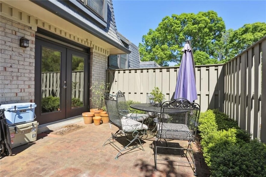 Building Photo - 73 La Rue Pl NW