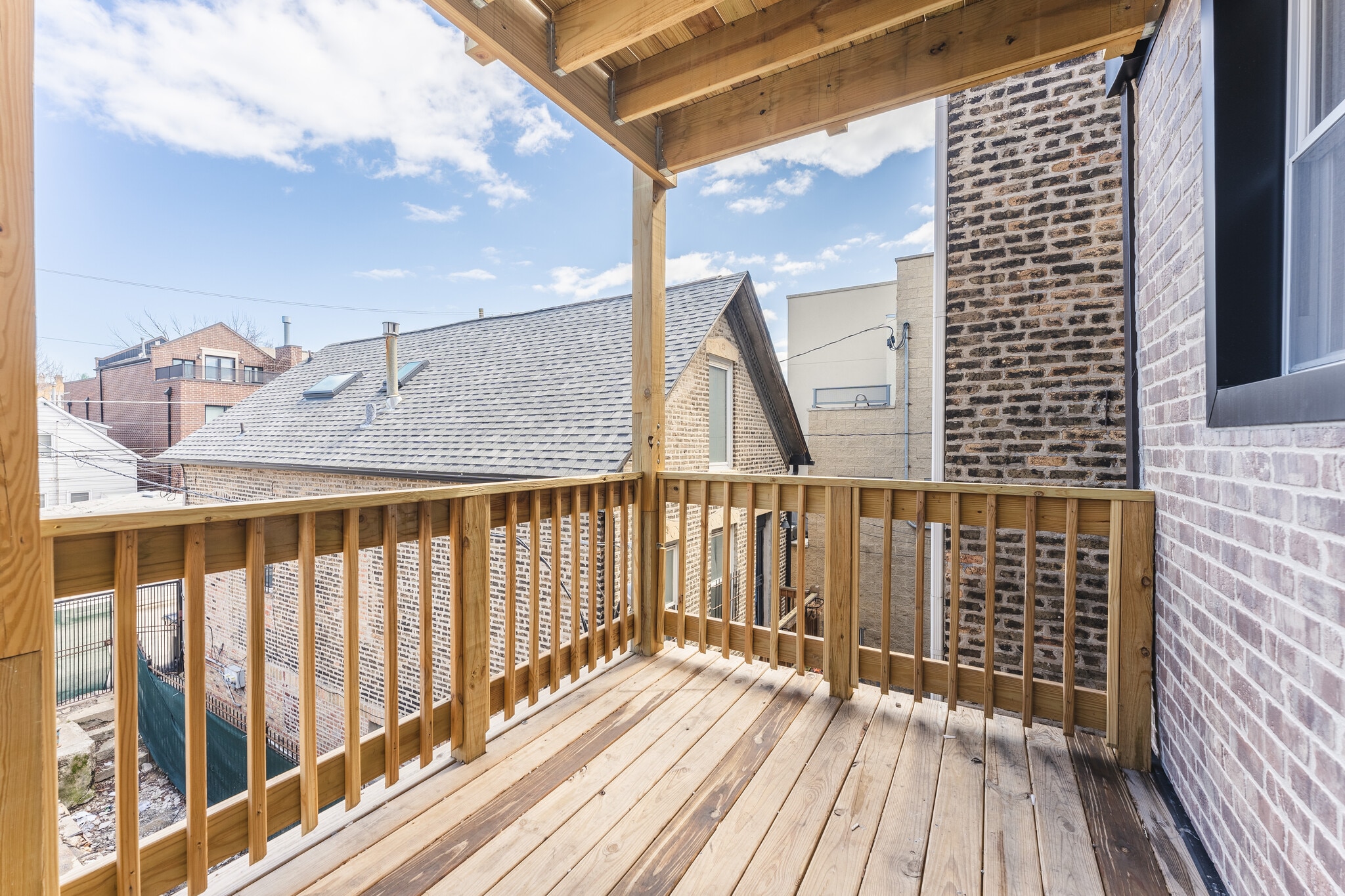 Building Photo - 1725 N Honore St