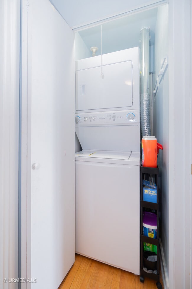 Building Photo - 2201 N Cleveland Ave