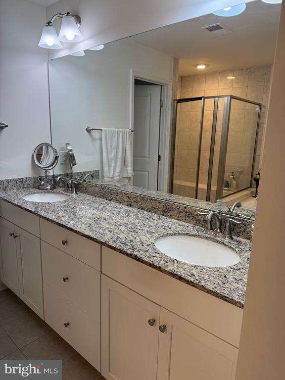 Building Photo - 4401 Weejun Loop