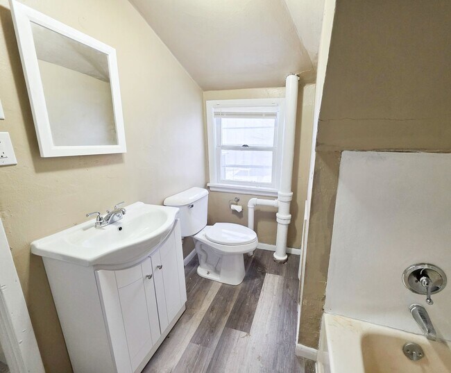 Building Photo - 861 Howard St