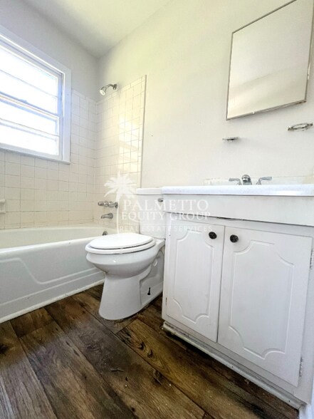 Building Photo - 2217 E Gate City Blvd