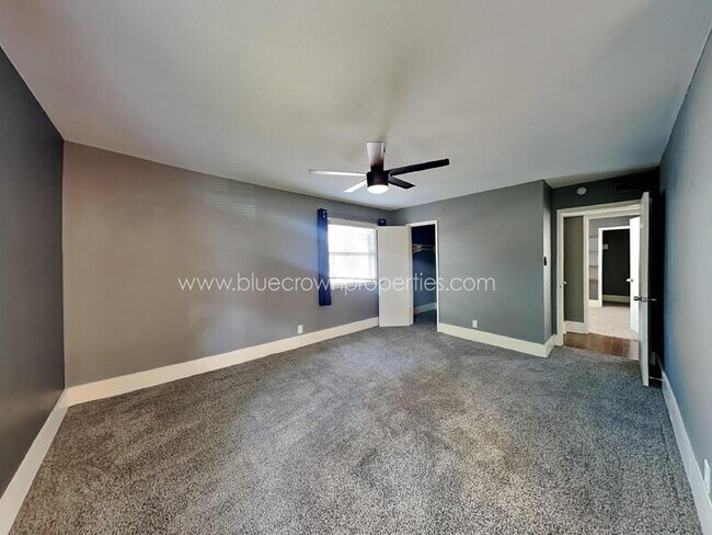 Building Photo - 12043 High Meadow Dr