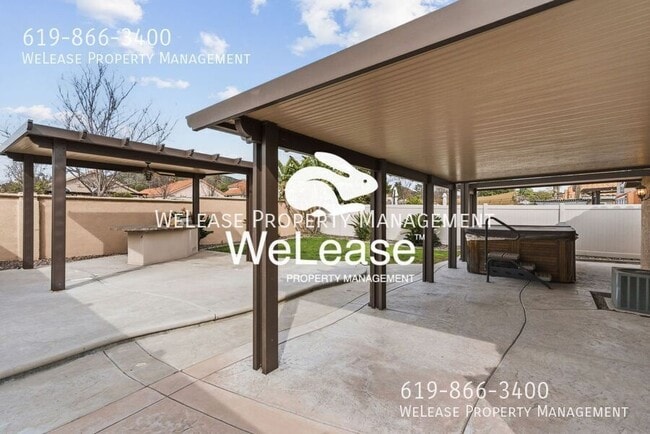 Building Photo - 39605 Calle San Clemente