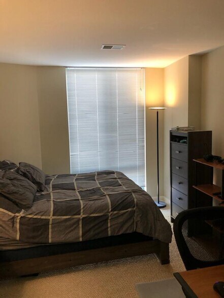 Building Photo - 851 N Glebe Rd