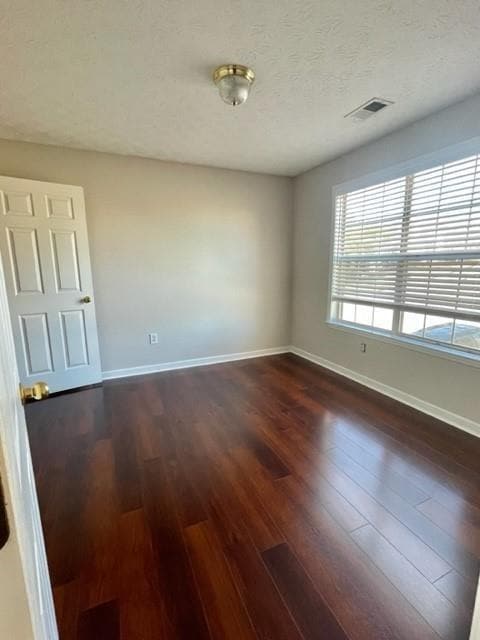 Building Photo - 8043 Clearview Cir